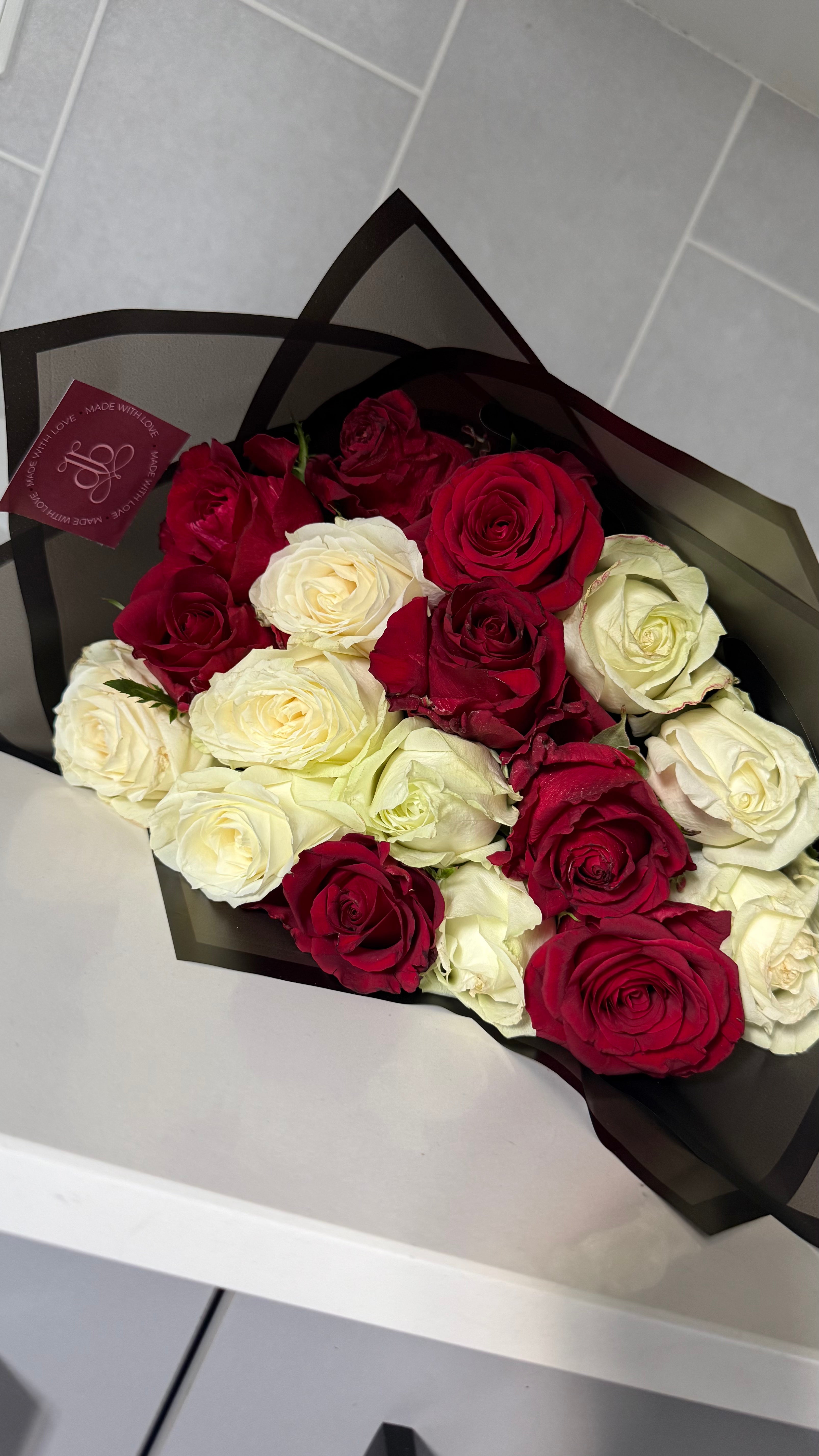 15 Stems Roses