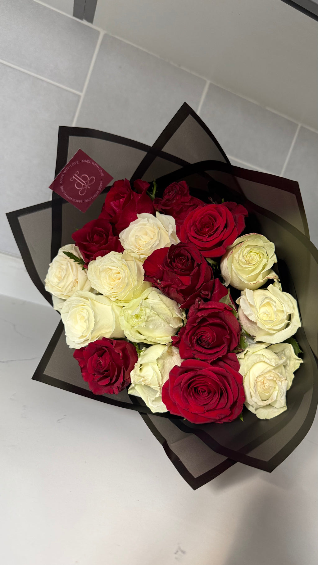 15 Stems Roses